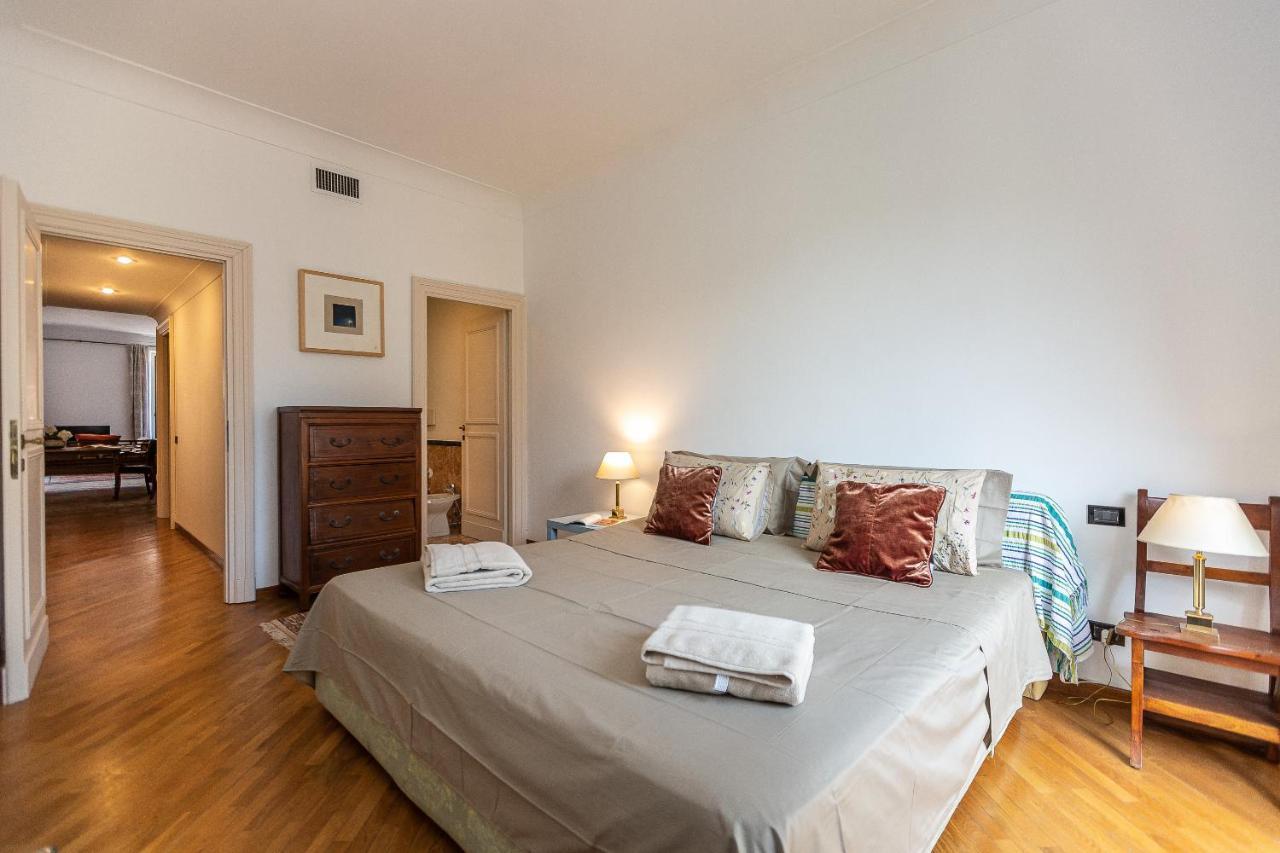 Apartamento Amazing New Penthouse With Terrace Jewish Ghetto Roma Exterior foto
